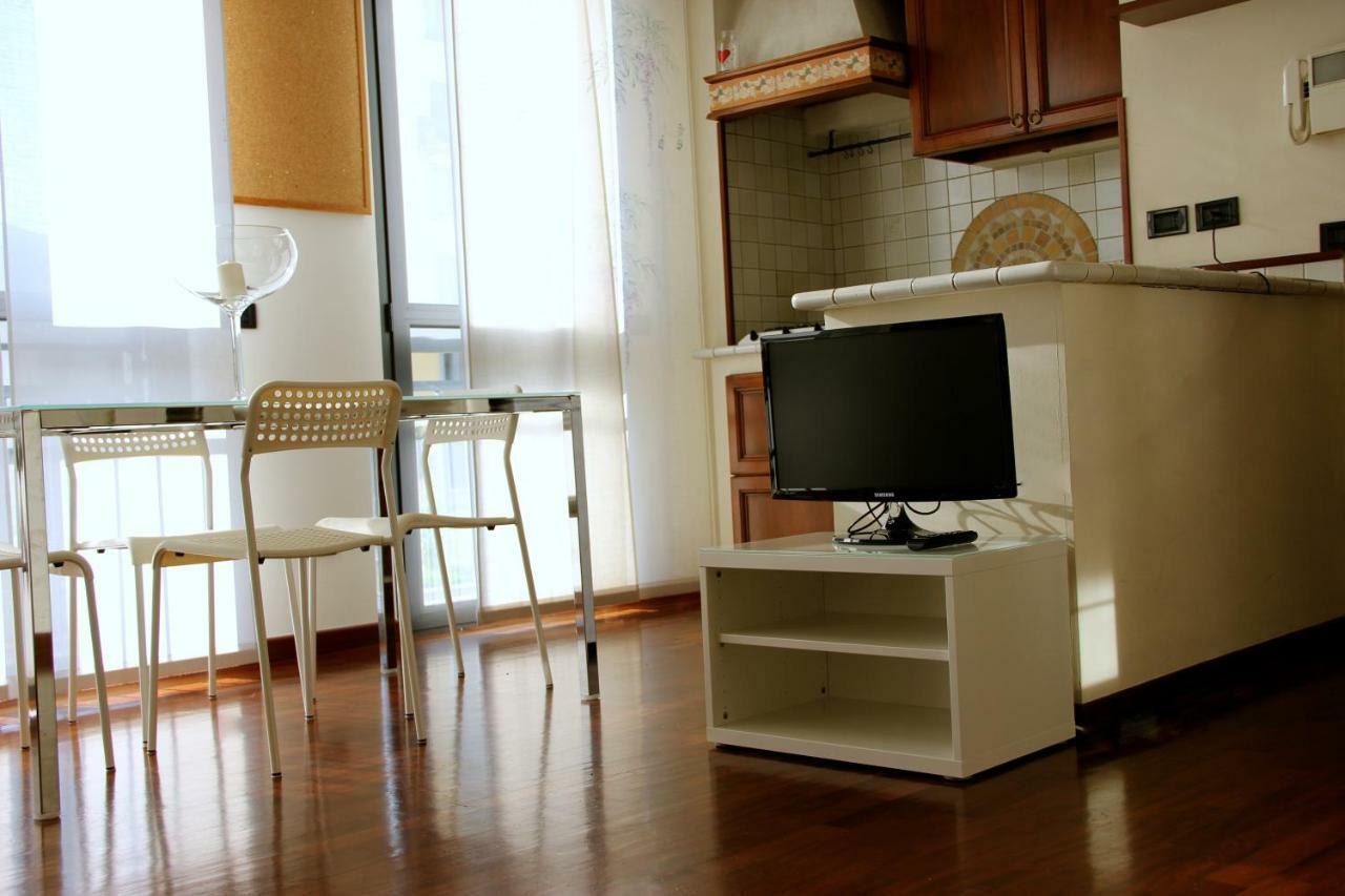 Studio Downtown Fantastic Area Apartment Milano Exterior foto