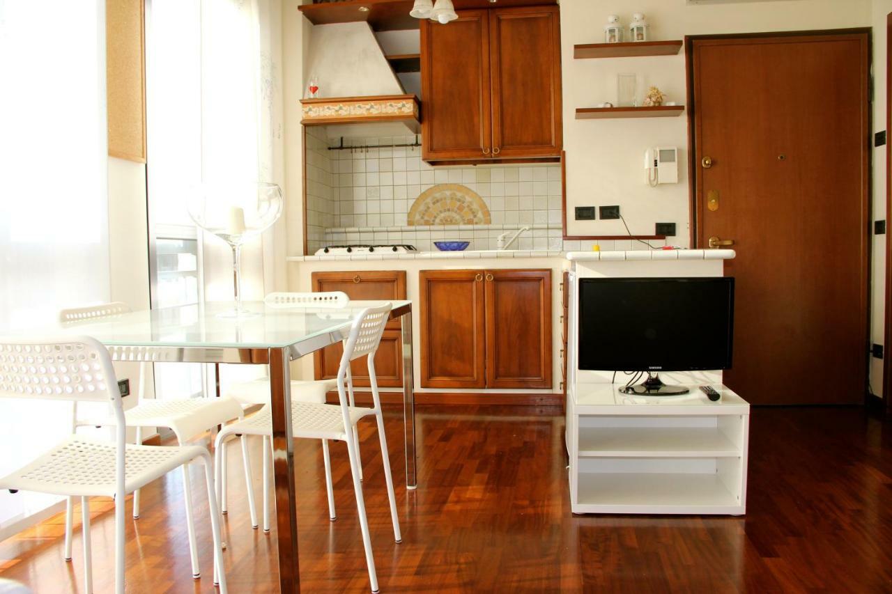 Studio Downtown Fantastic Area Apartment Milano Exterior foto