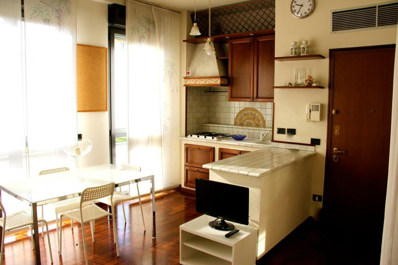 Studio Downtown Fantastic Area Apartment Milano Exterior foto